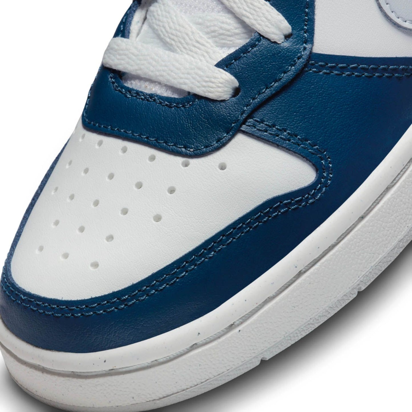 Nike Court Borough Low